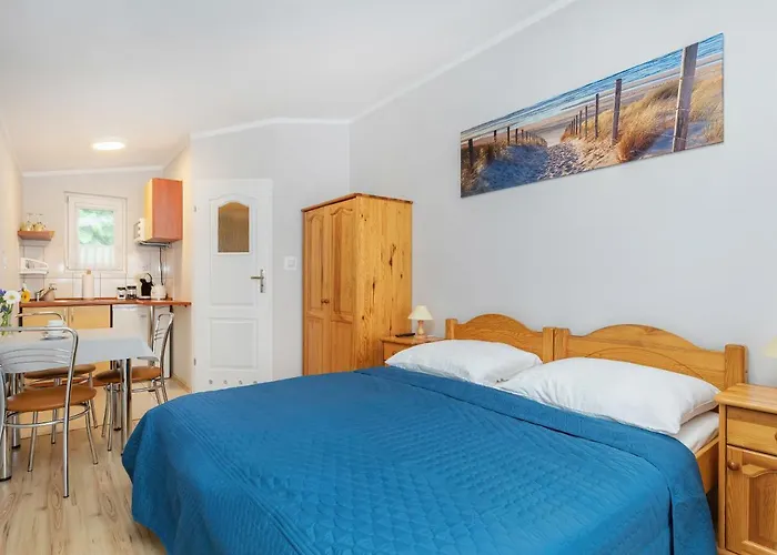 Amber - I & Pensión 3*