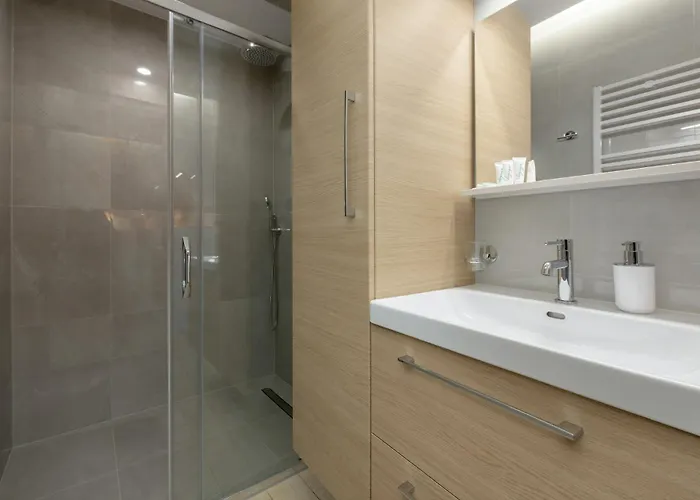 Amber - I & Pensión