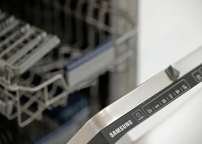 Amber - I & Pensión 3*