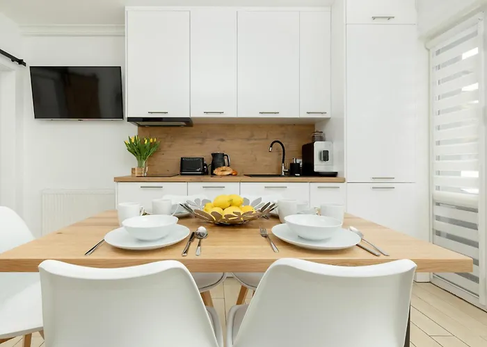 Pensión Amber - I &