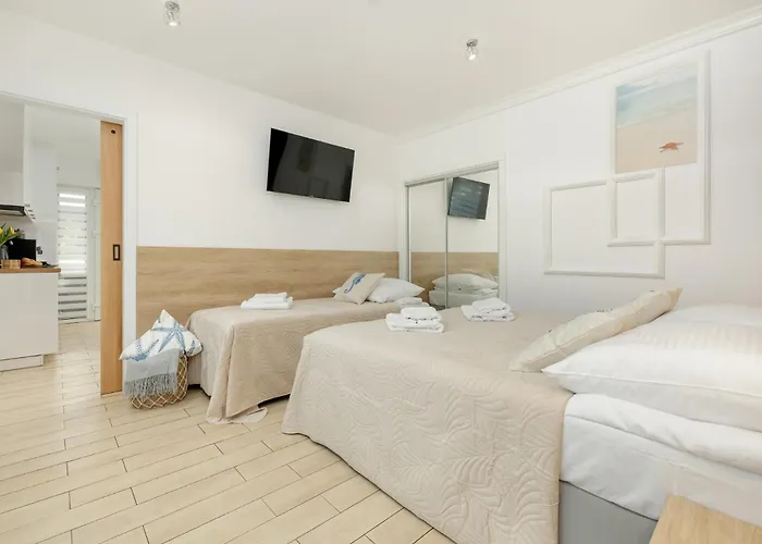 Amber - I & Pensión Dziwnów