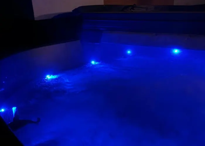 Pensión Amber - I &